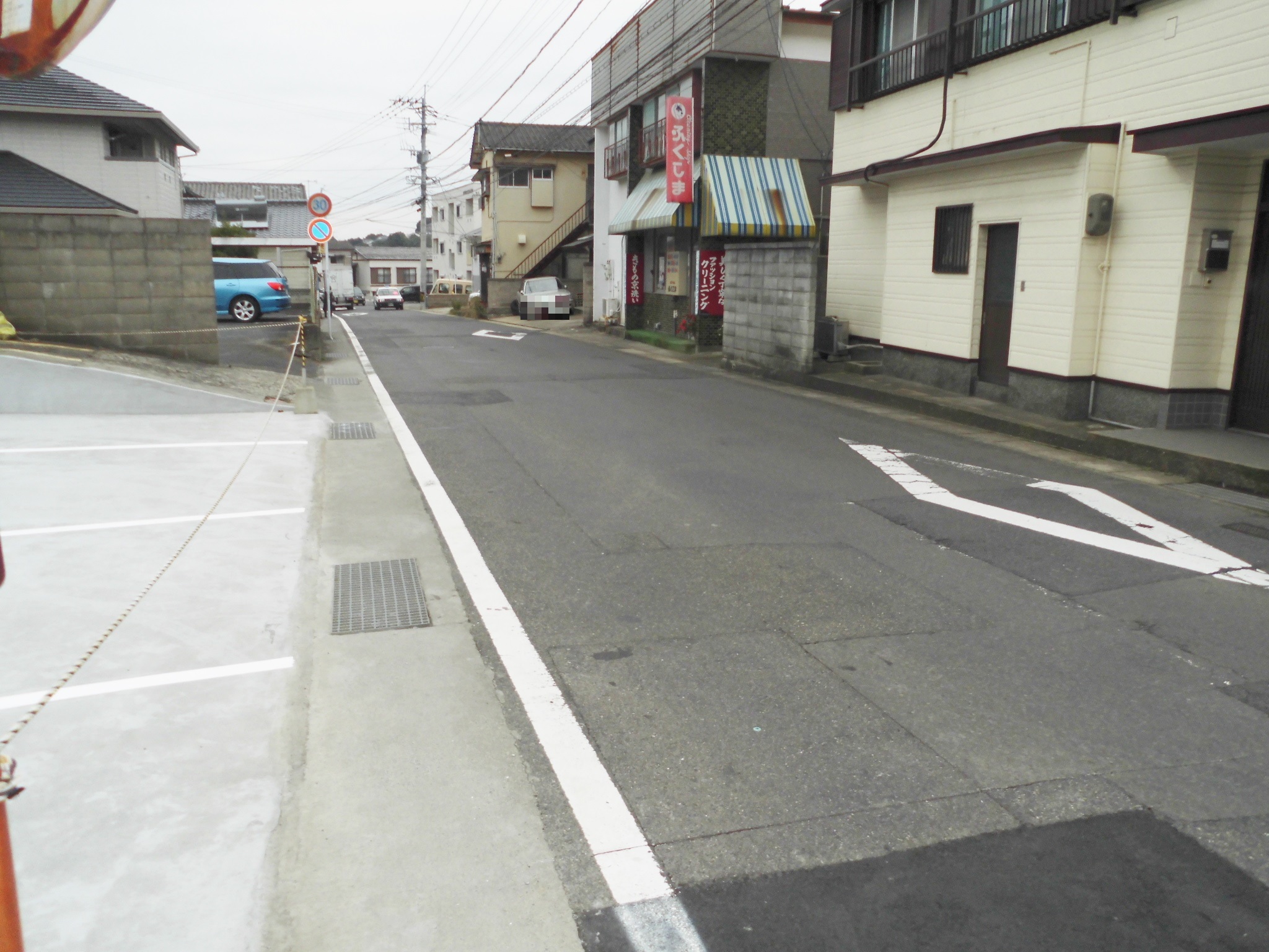 天神5丁目・松の戸バス停そば【佐世保市】月極駐車場