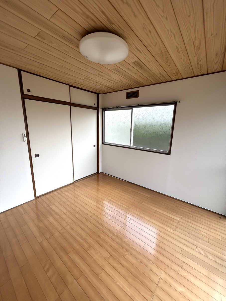 【大和町】スカイハイツ　101号室