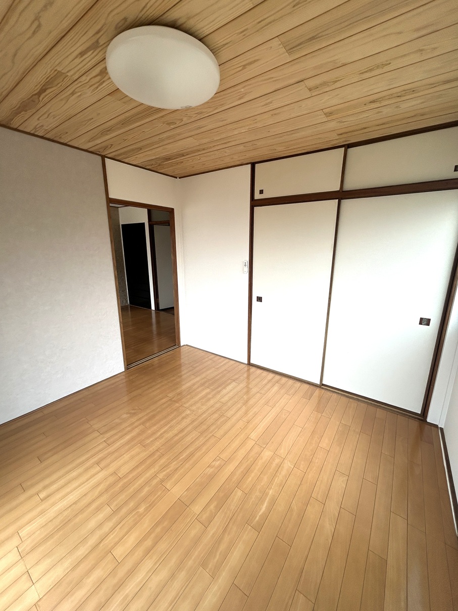 【大和町】スカイハイツ　101号室