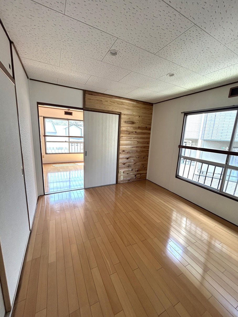 【大和町】スカイハイツ　203号室