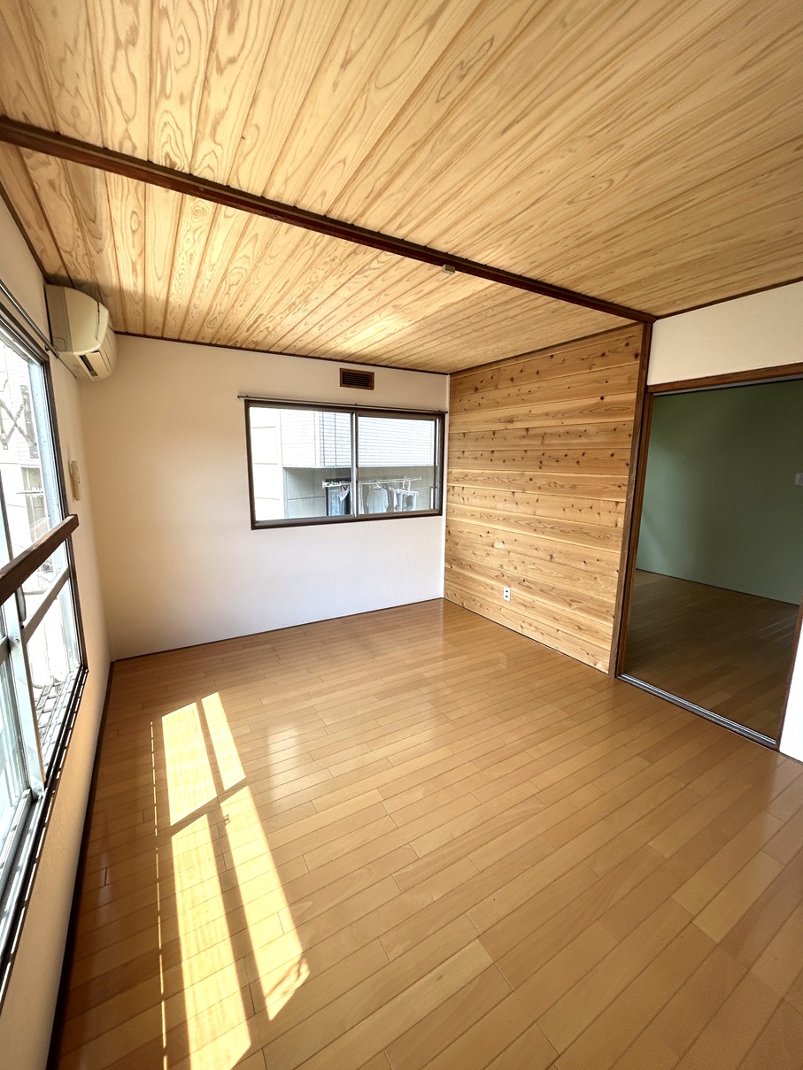 【大和町】スカイハイツ　203号室